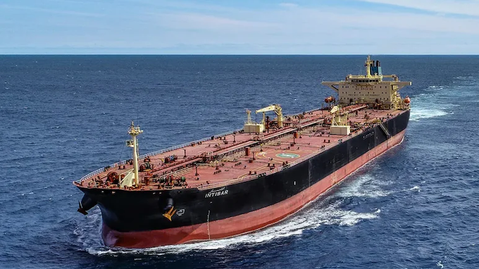 crude oil shipping vessel ocean